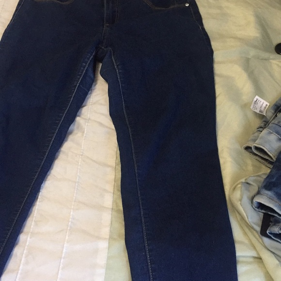 Jeans I loved these just can’t for them anymore - Picture 4 of 5